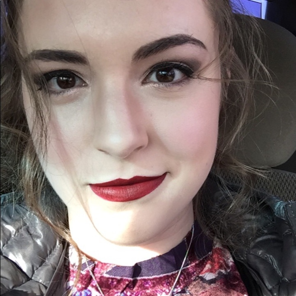 Meet your Posher, Alexandra
